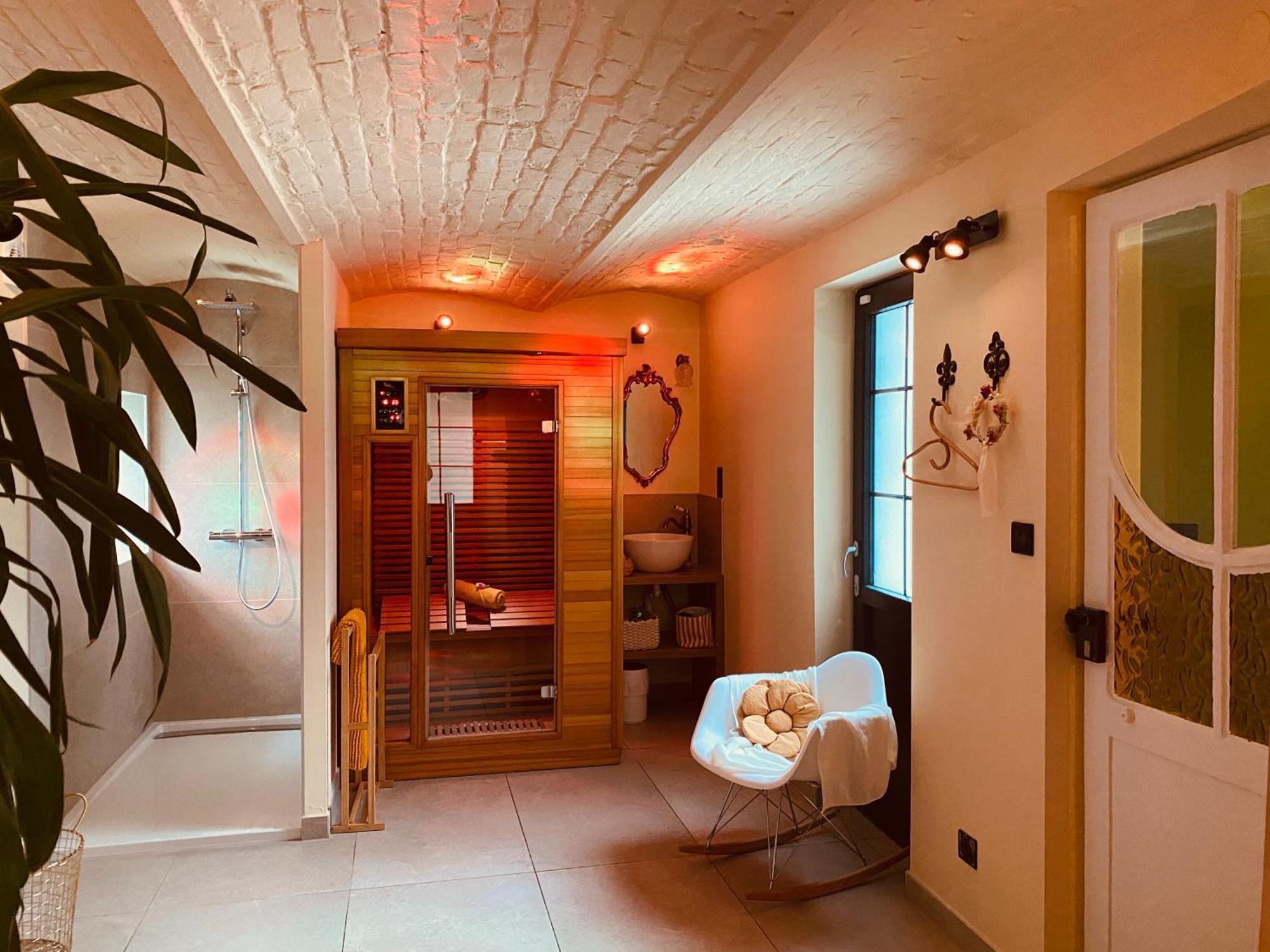 La Villa Des Roses - Suite & Spa Lys-lez-Lannoy Exterior photo